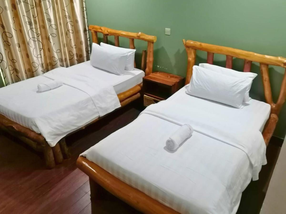 900 Inn Bintulu Exterior foto