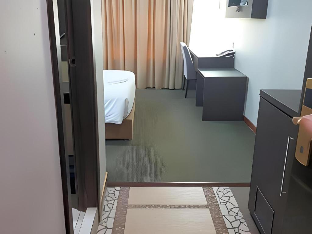 900 Inn Bintulu Exterior foto