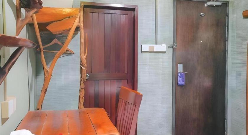 900 Inn Bintulu Exterior foto
